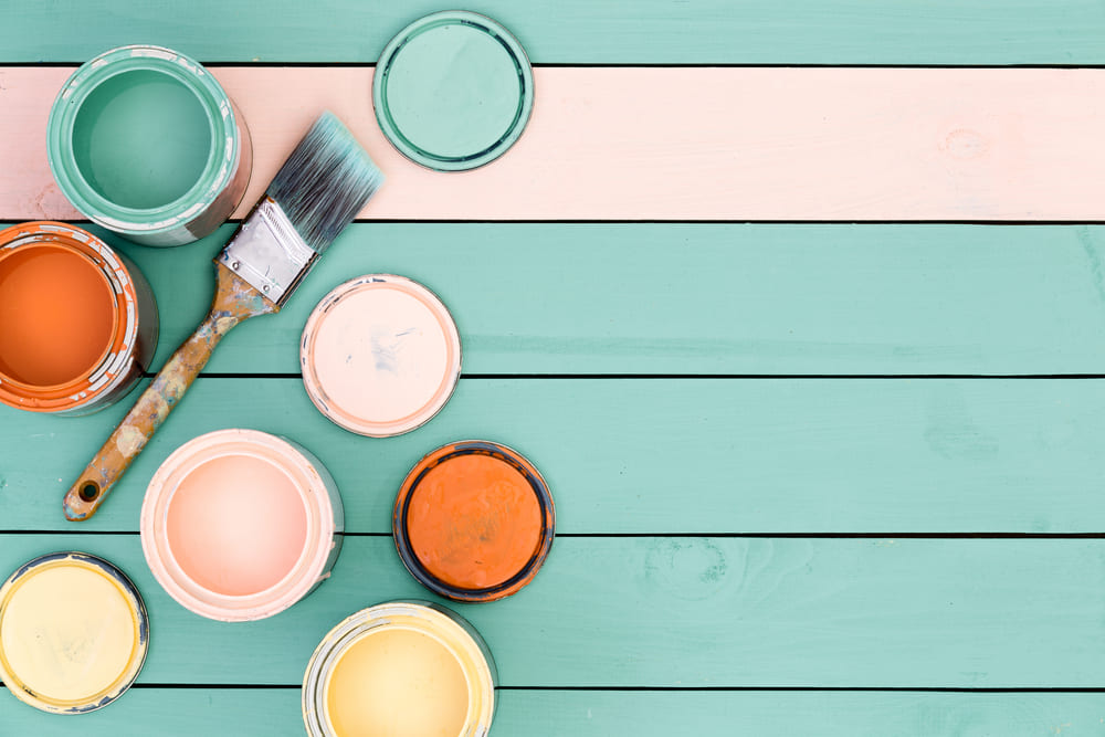 DIYで使う塗料の種類を徹底解説！水性塗料と油性塗料の違いと選び方